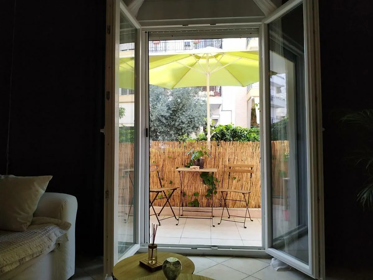 Bright Apartment Steps From The Sea Thessaloníki 0*,